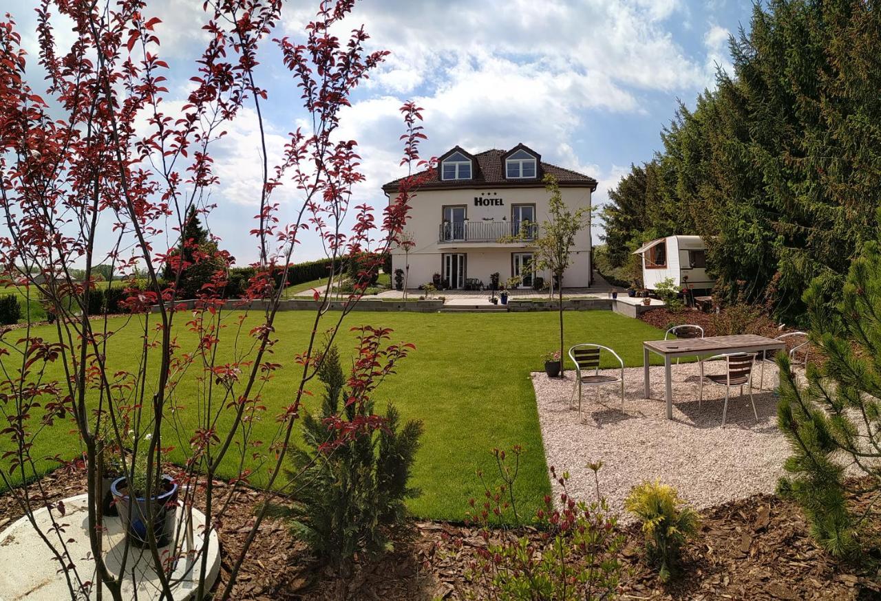 Hotel Brada Jičín 외부 사진